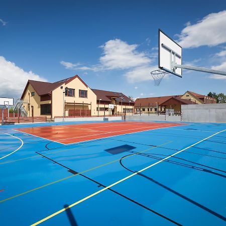 Sport Relax Hotel Na Kopecku Krinec Екстер'єр фото