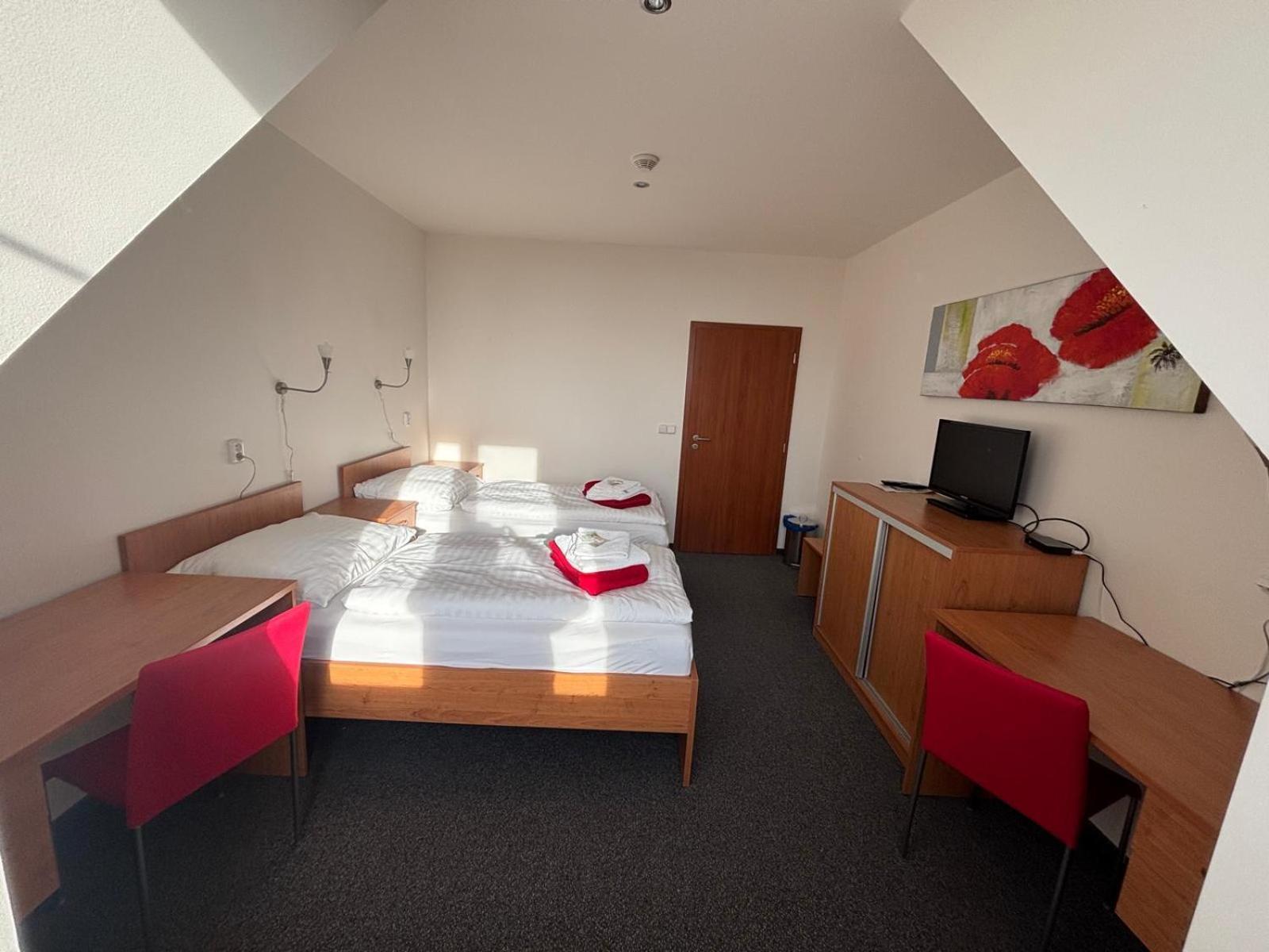 Sport Relax Hotel Na Kopecku Krinec Екстер'єр фото